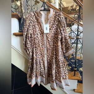 Entro NWT The Alley Dress S. Really cute leopard print.button front
